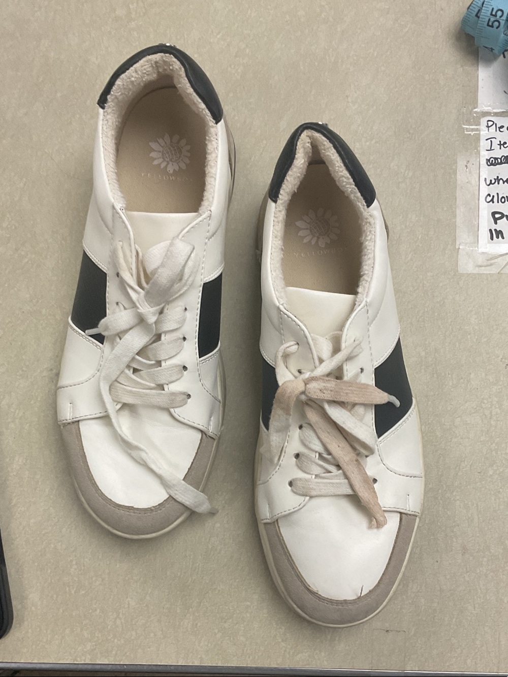Yellowbox Women’s size 8.5 laceup sneakers black/tan/white.